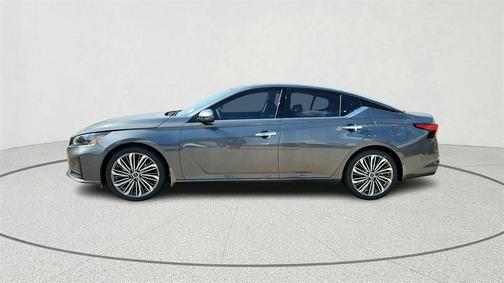 2025 Nissan Altima SL