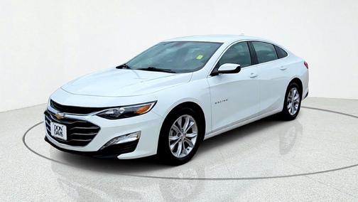 Summit White 2025 Chevrolet Malibu LT