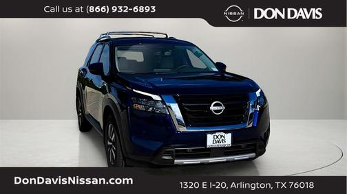 2025 Nissan Pathfinder SL