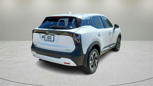 2025 Nissan Kicks SV