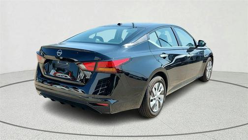 2025 Nissan Altima S