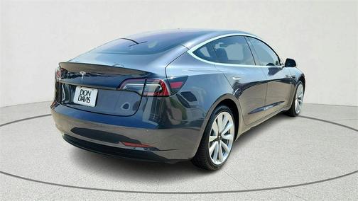 2018 Tesla Model 3 Long Range