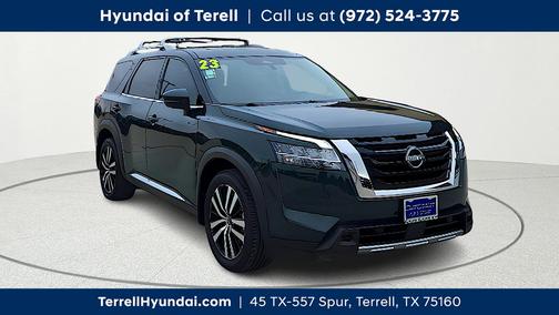 2023 Nissan Pathfinder Platinum