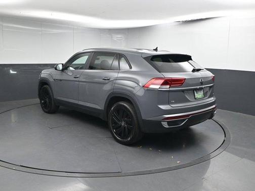 2023 Volkswagen Atlas Cross Sport 2.0T SE w/Technology