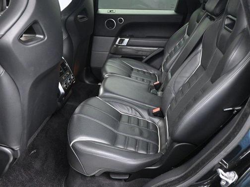 2017 Land Rover Range Rover Sport 5.0L Supercharged SVR