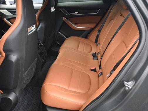 2024 Jaguar F-PACE P250 R-Dynamic S