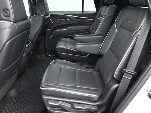 2022 Cadillac Escalade Sport