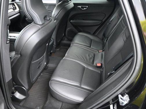 2021 Volvo XC60 T5 Inscription