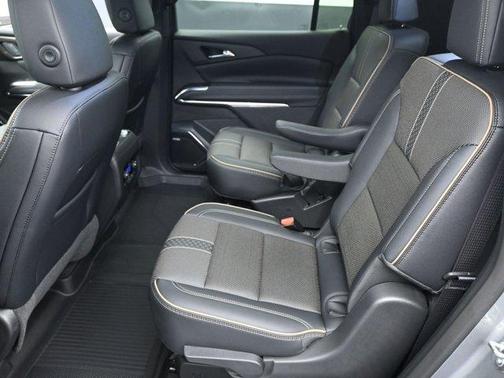 2025 Chevrolet Traverse High Country