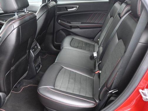 2021 Ford Edge ST Line