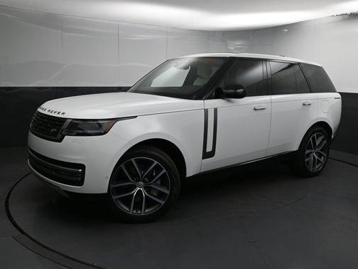 2025 Land Rover Range Rover P550e SE
