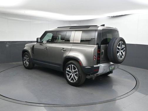 2025 Land Rover Defender P300
