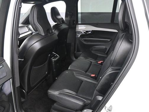 2022 Volvo XC90 Recharge Plug-In Hybrid T8 R-Design Extended Range 7P