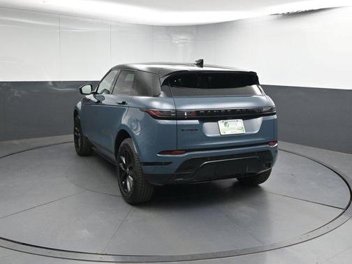 2025 Land Rover Range Rover Evoque Dynamic SE