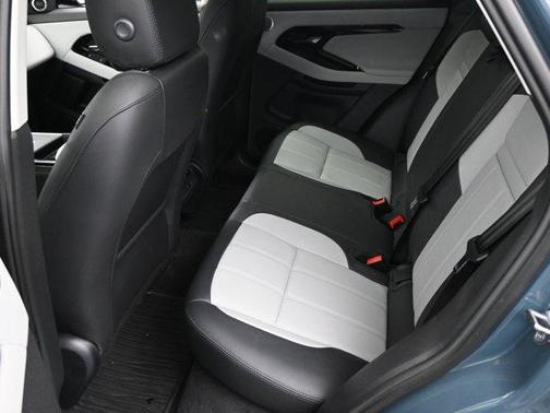 2025 Land Rover Range Rover Evoque Dynamic SE