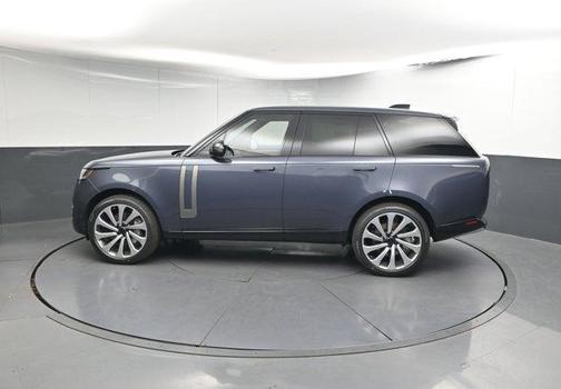 2026 Land Rover Range Rover P530 SE
