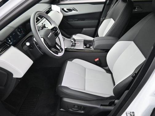 2026 Land Rover Range Rover Velar P250 Dynamic SE
