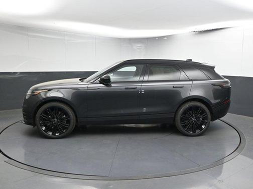 2026 Land Rover Range Rover Velar Dynamic SE