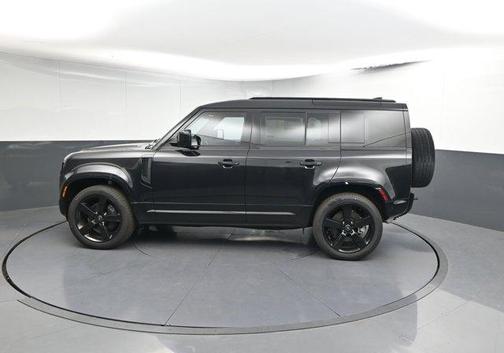 2025 Land Rover Defender P400 X-Dynamic SE