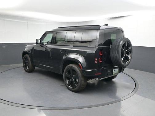 2025 Land Rover Defender P400 X-Dynamic SE