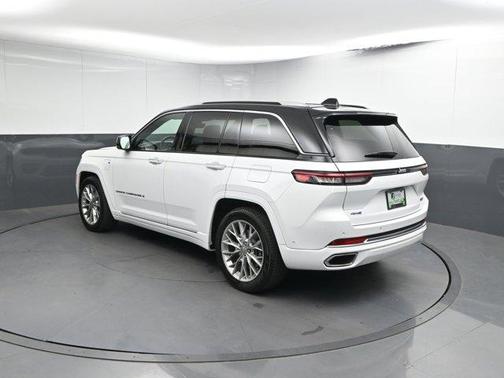 2022 Jeep Grand Cherokee 4xe Summit