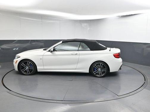 2019 BMW M240 i