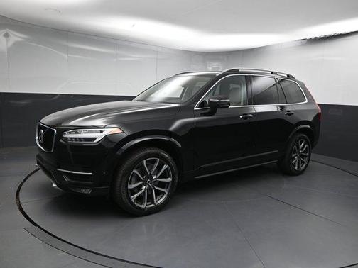 2018 Volvo XC90 T6 Momentum