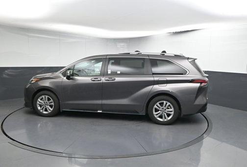 2023 Toyota Sienna Platinum 7 Passenger