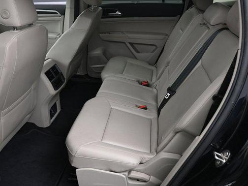 2018 Volkswagen Atlas 3.6L SE w/Technology