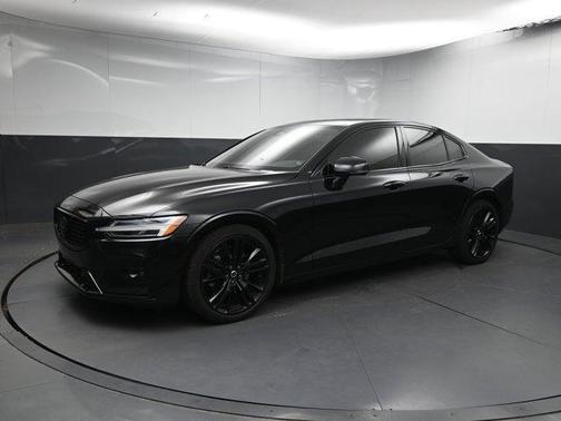 2023 Volvo S60 B5 Plus Black Edition