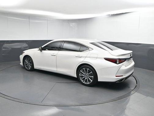 2021 Lexus ES 350 Base