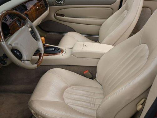 1998 Jaguar XK8 