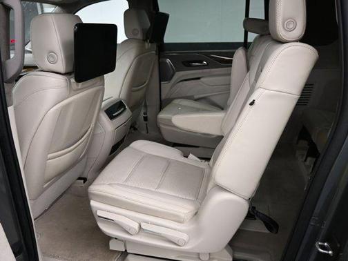 2022 Cadillac Escalade ESV Premium Luxury Platinum