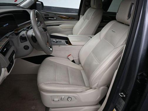 2022 Cadillac Escalade ESV Premium Luxury Platinum
