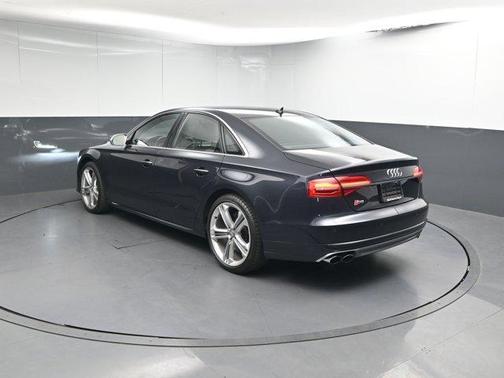 2015 Audi S8 4.0T quattro