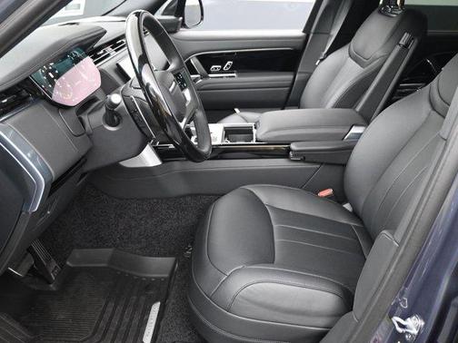 2025 Land Rover Range Rover P530 SE 7 Seat