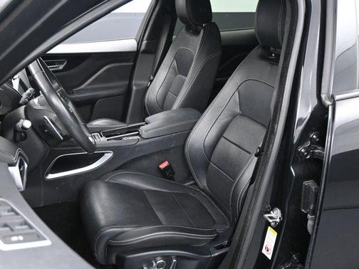 2019 Jaguar F-PACE 25t R-Sport
