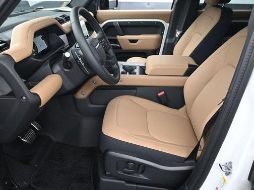 2025 Land Rover Defender P525 V8