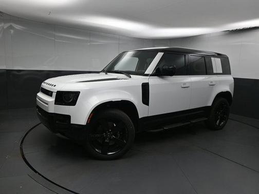 2025 Land Rover Defender P525 V8