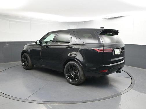 2025 Land Rover Discovery P360 Dynamic SE
