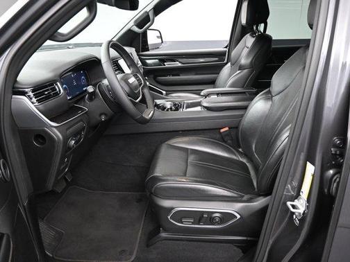 2024 Jeep Wagoneer Base