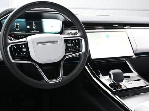 2025 Land Rover Range Rover Sport P360 S