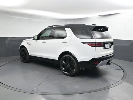 2025 Land Rover Discovery P360 Metropolitan Edition