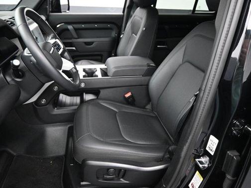 2025 Land Rover Defender P300