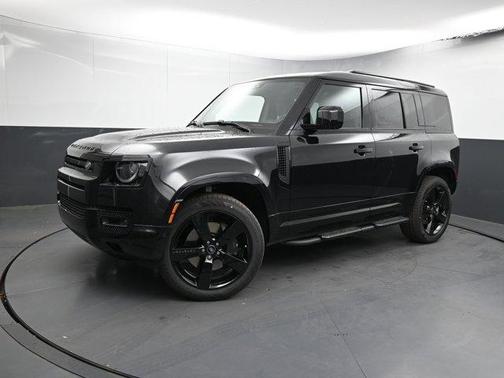 2025 Land Rover Defender P400 X-Dynamic SE
