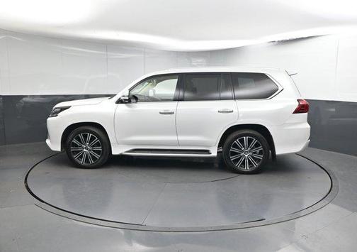 2019 Lexus LX 570 