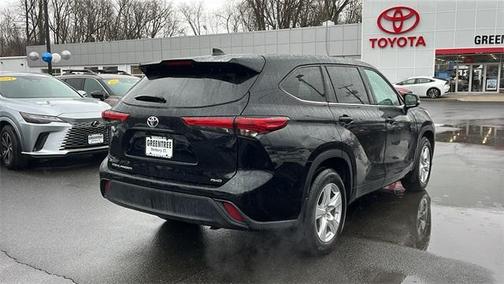2022 Toyota Highlander L
