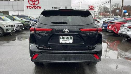 2022 Toyota Highlander L