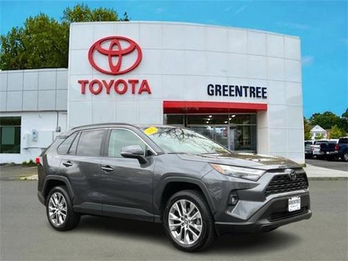 2022 Toyota RAV4 XLE Premium