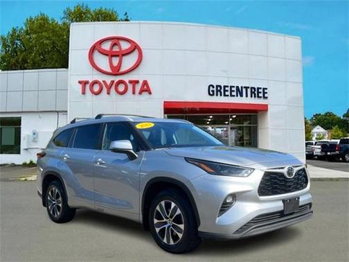 2023 Toyota Highlander XLE